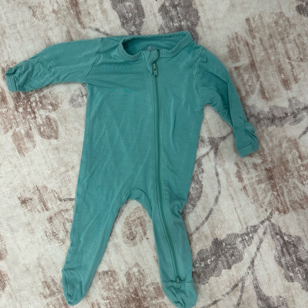 Kyte baby zippered footie - NB